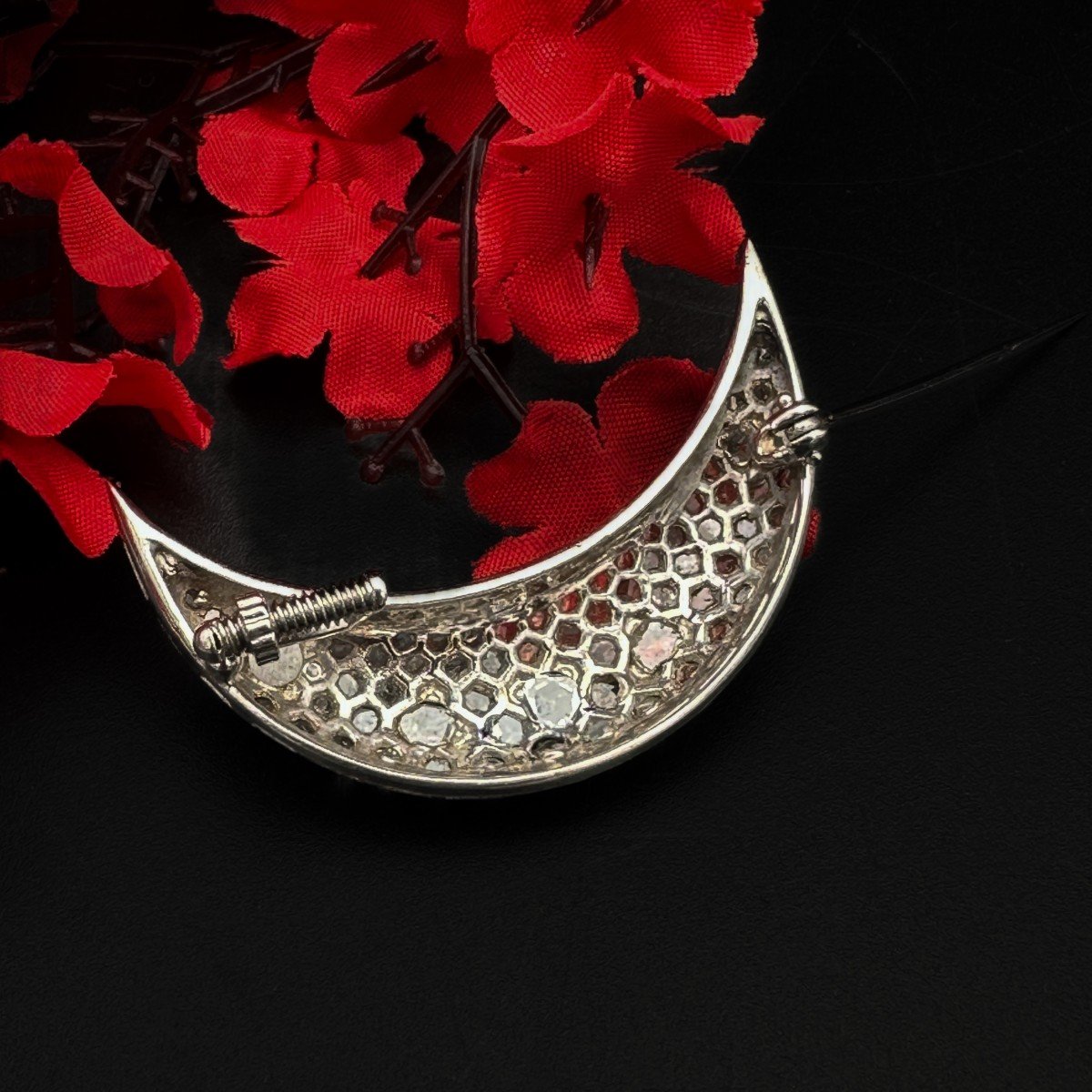 Crescent Moon Brooch Set With Diamonds And Pearl-photo-1