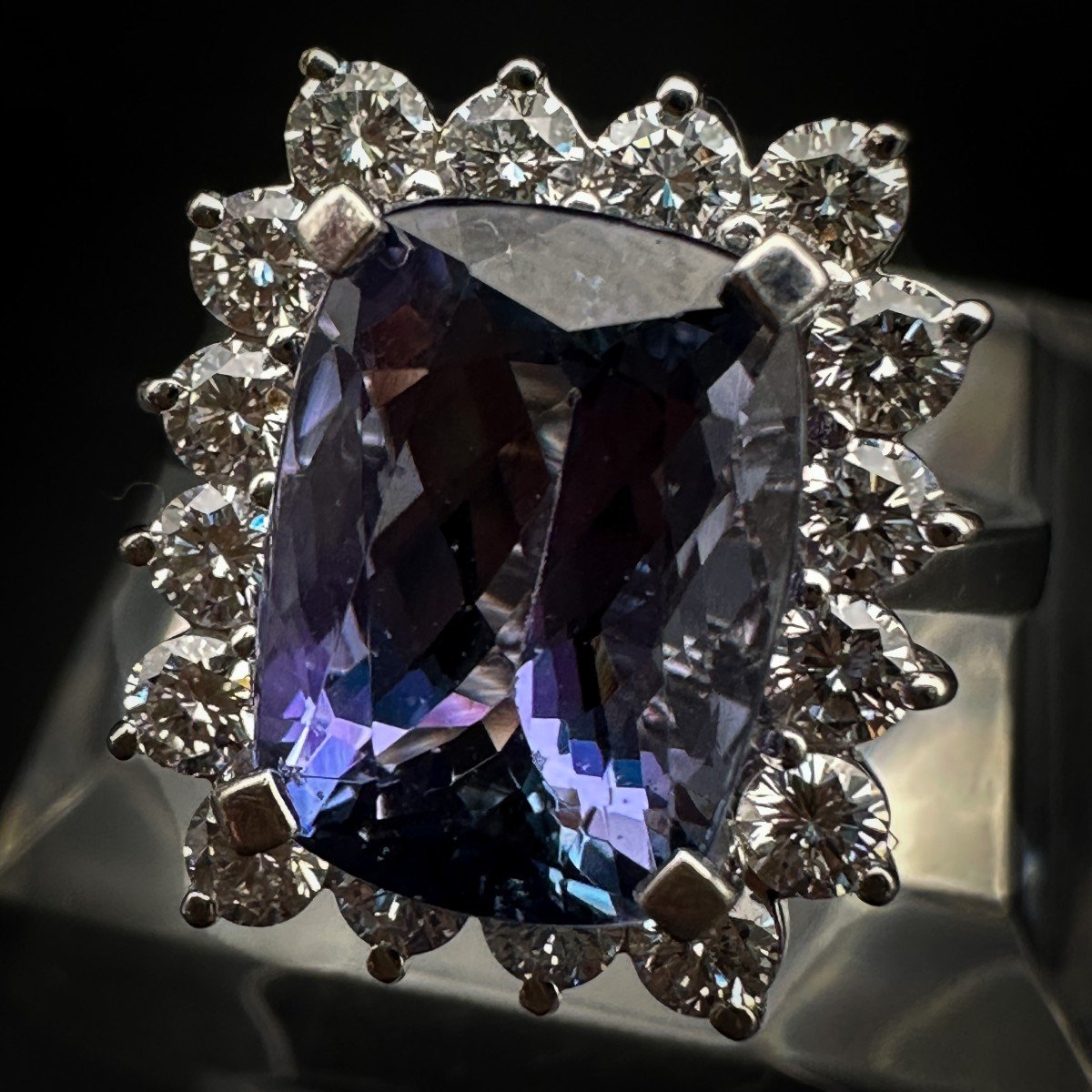 Tanzanite Bague Or Blanc 18 K Sertie D’une Tanzanite De 5,57 Carats-photo-5