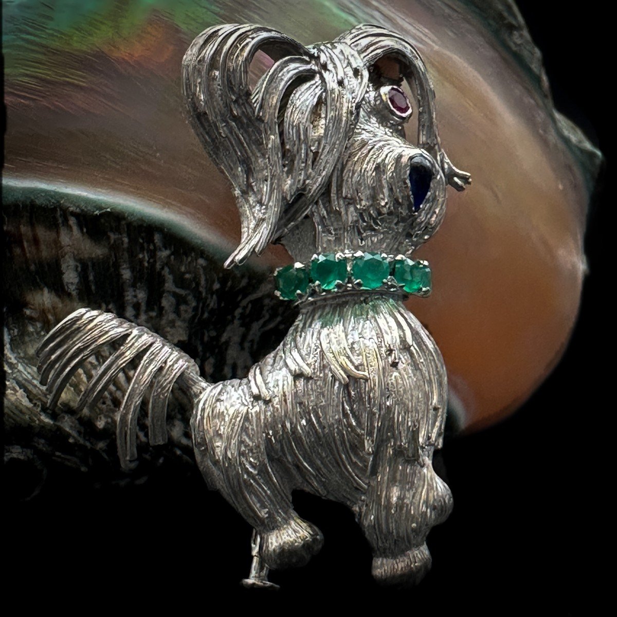 Vintage Brooch In 18 K White Gold Set With Emeralds And Sapphires-photo-3