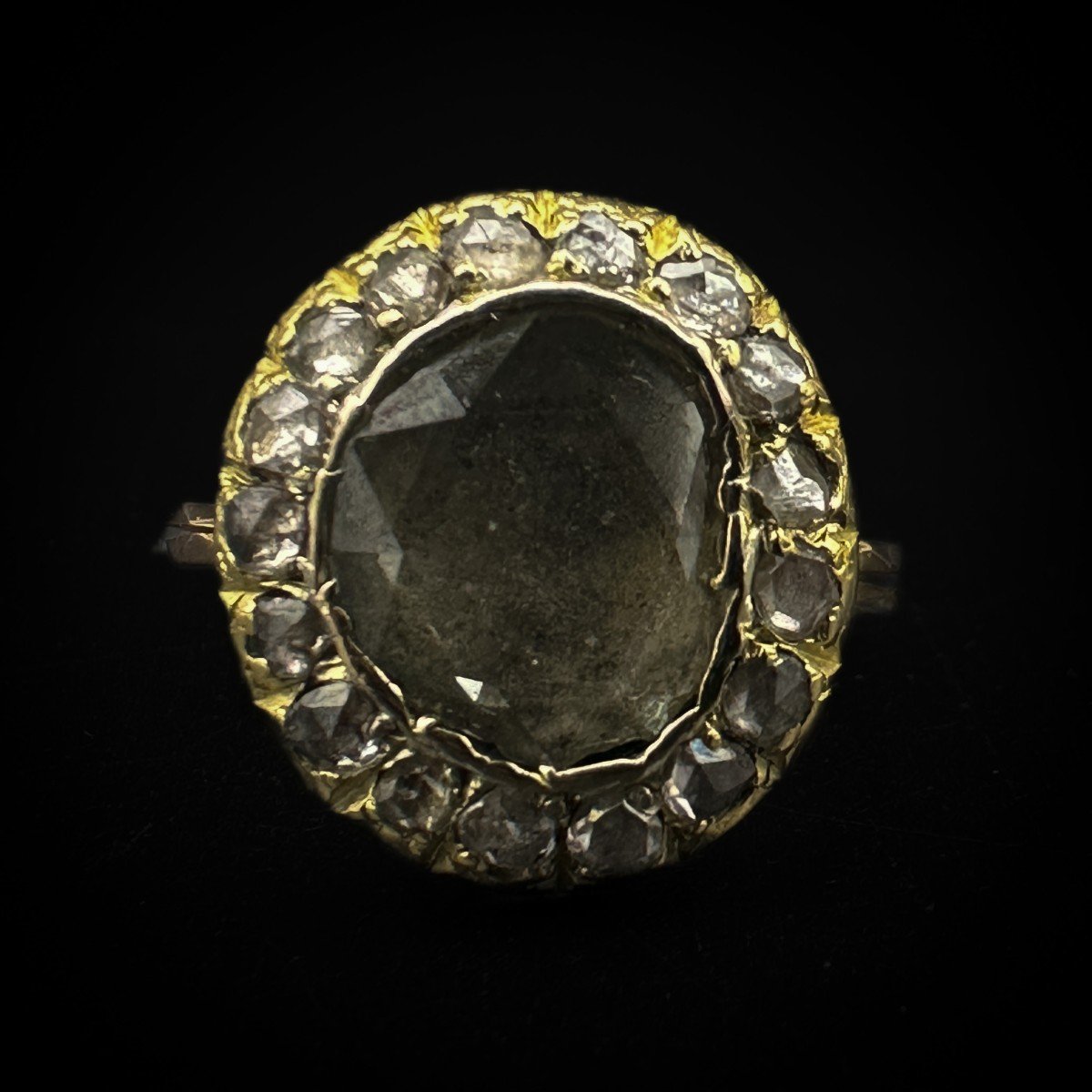 Late 18th Century Ring Set In Its Center With An Important Rose-cut Diamond-photo-2