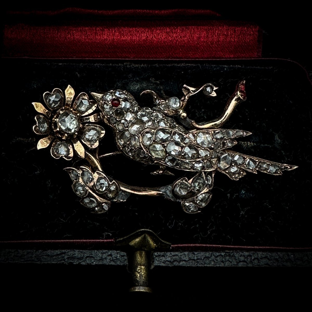 Broche Napoléon III En Or 18 Carats, Diamants Taille Rose Et Rubis -photo-3