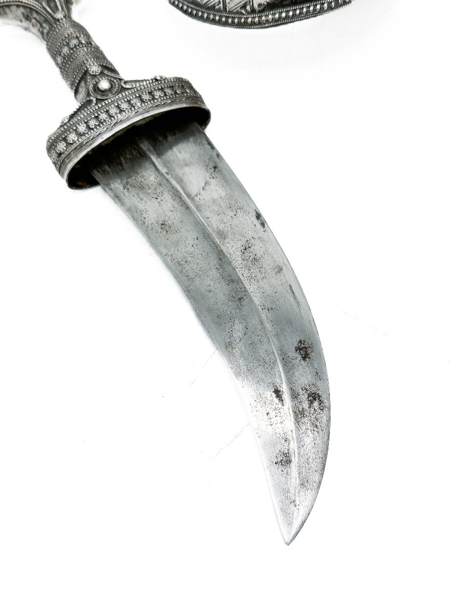 Yemeni Jambiya In Solid Silver – Traditional Dagger-photo-1