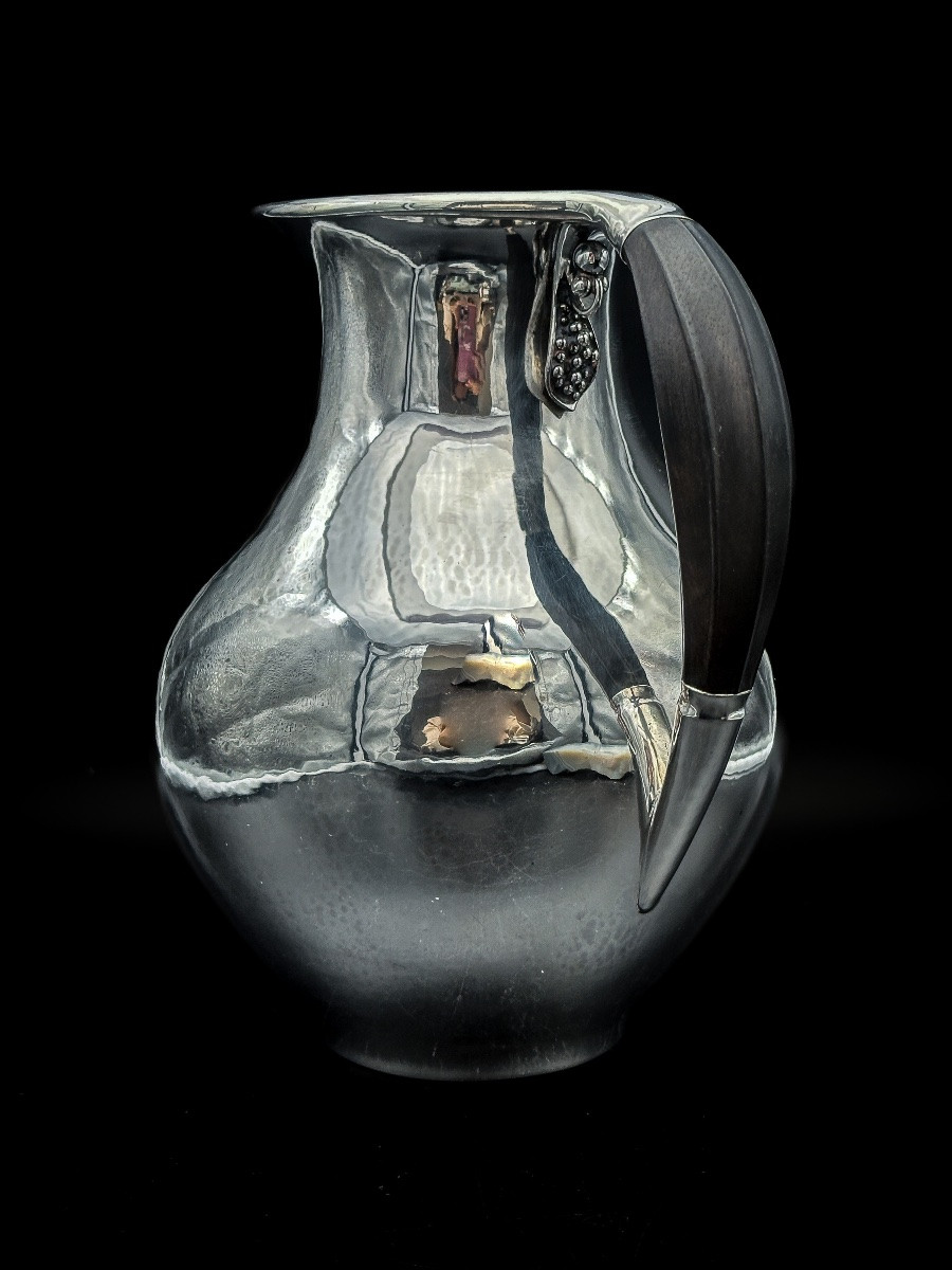 GEORG JENSEN – Verseuse en argent martelé, modèle 385A, design Johan Rohde  -photo-4