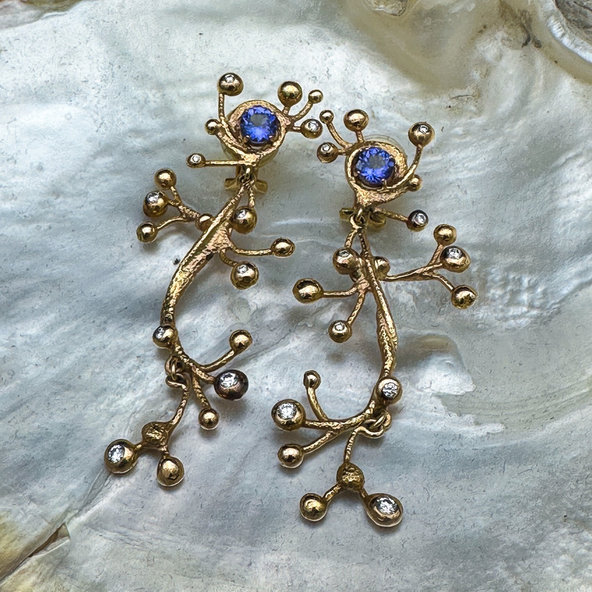 18k Gold, Tanzanite And Diamond Clip-on Earrings – Collection Ii, Roulla -photo-2