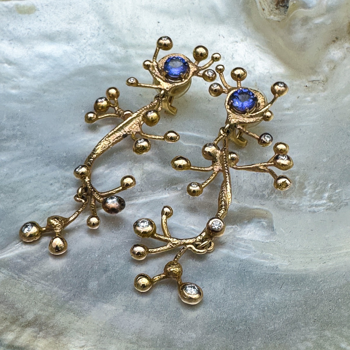 18k Gold, Tanzanite And Diamond Clip-on Earrings – Collection Ii, Roulla -photo-2