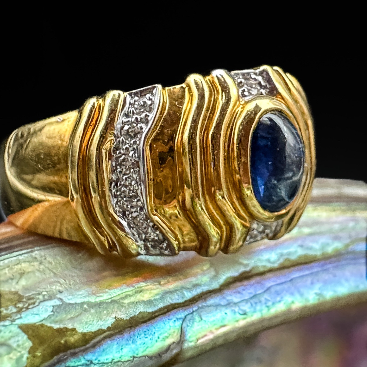 Vintage 18k Gold, Cabochon Sapphire And Diamond Ring – Circa 1980 Vintage Ring 1980-photo-2