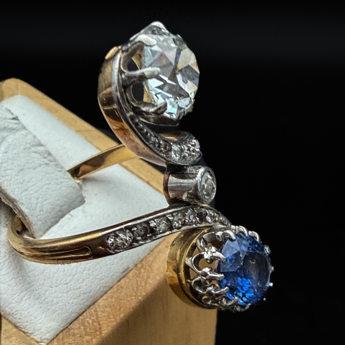 “toi Et Moi” Sapphire And Diamond Ring – Belle époque Period, Circa 1900 “toi Et Moi” Ring-photo-7