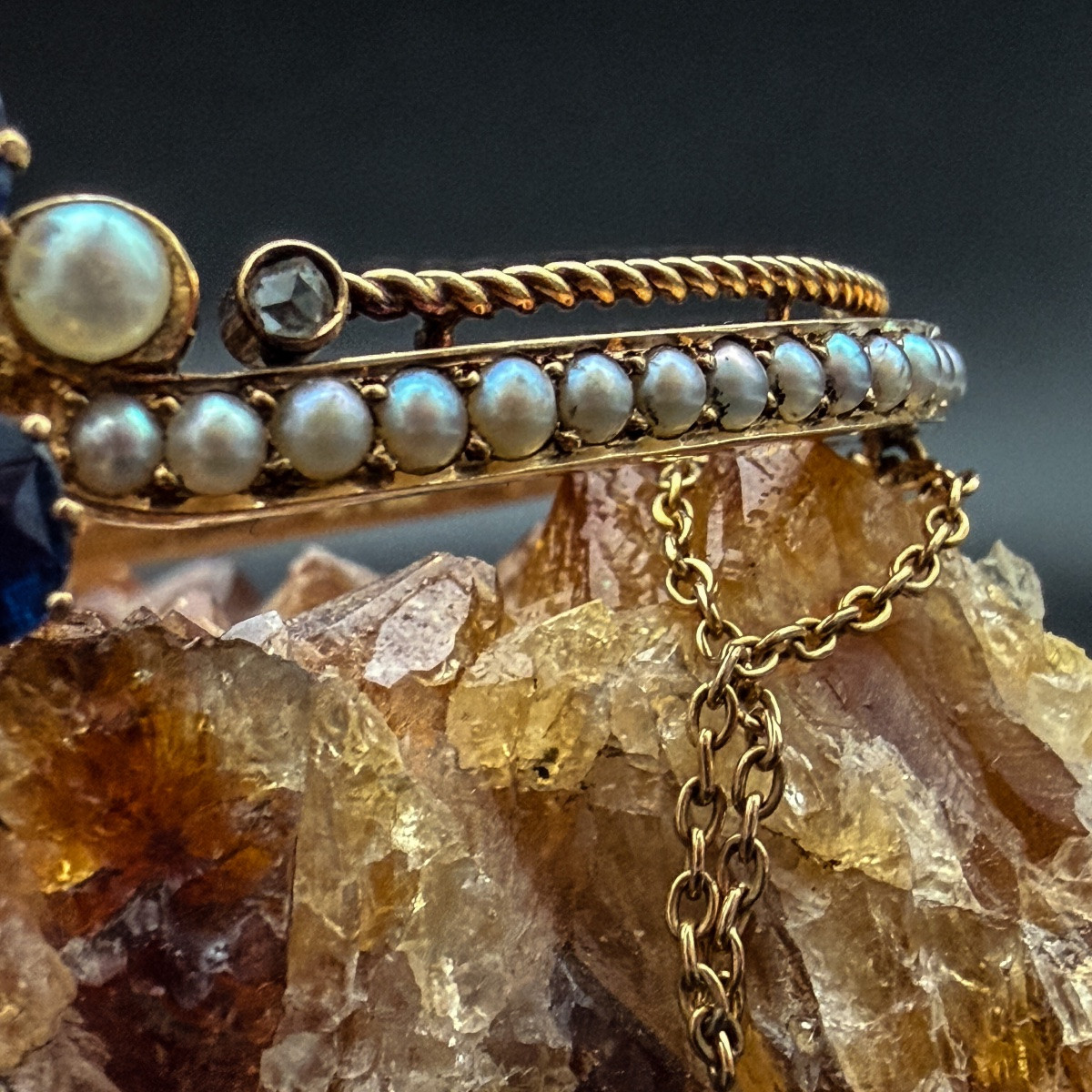 Bracelet jonc en or, saphirs naturels, perles fines et diamants – travail belge, époque Nap lll-photo-4