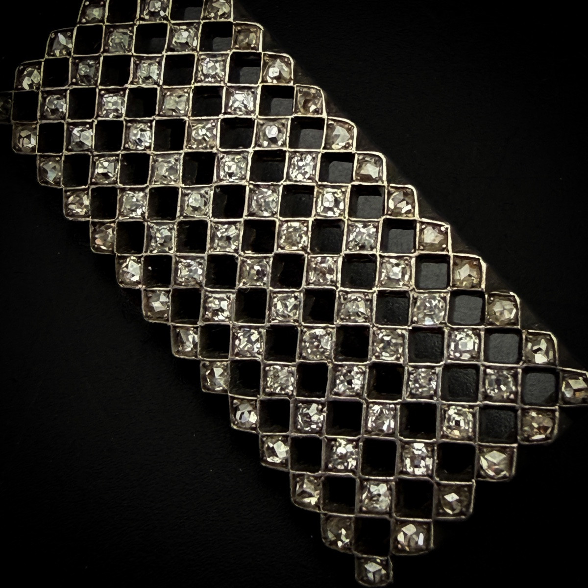 Broche rectangulaire Art Déco en or 18 carats et argent, sertie de diamants taille ancienne -photo-3