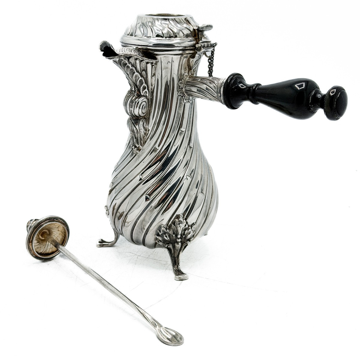 Silver Tripod Chocolate Pot (835), 18th-century Torso Model, Silver Fret And Whisk ⸻ This-photo-4
