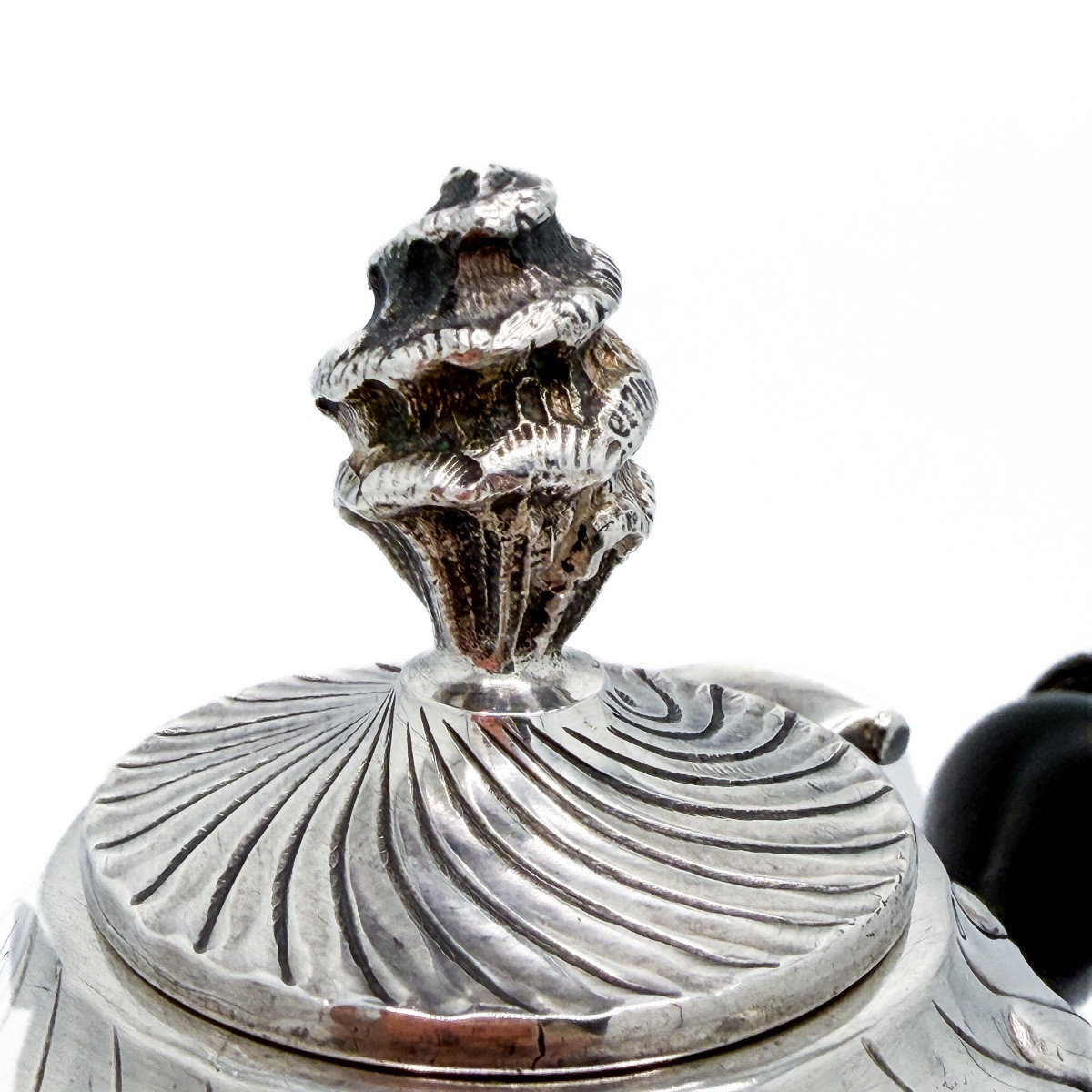 Silver Tripod Chocolate Pot (835), 18th-century Torso Model, Silver Fret And Whisk ⸻ This-photo-6