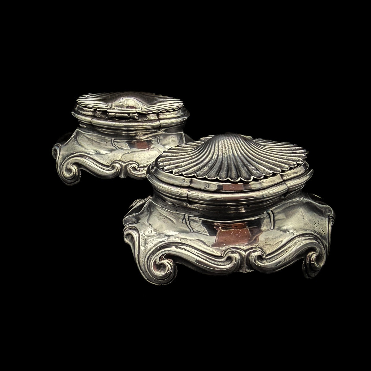 Paire de salerons modèle coquilles en argent fondu, premier titre – France, début XXᵉ siècle-photo-2
