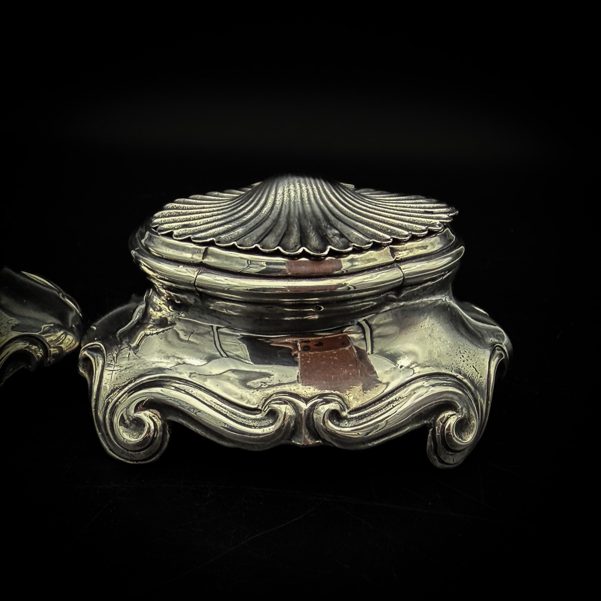 Paire de salerons modèle coquilles en argent fondu, premier titre – France, début XXᵉ siècle-photo-3