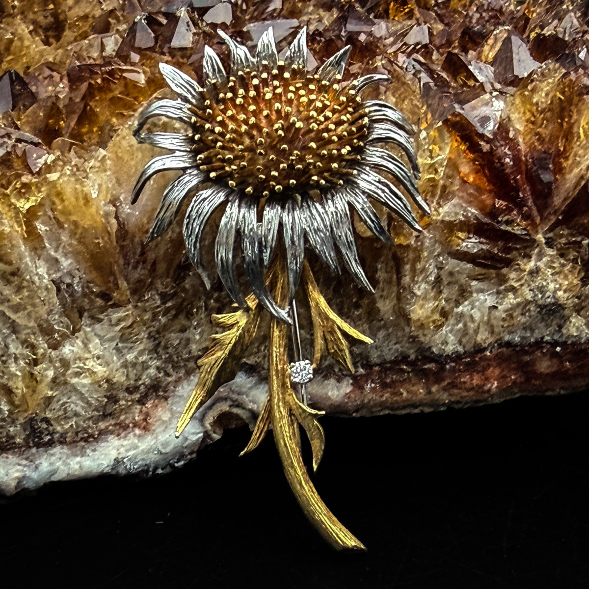 Vintage "sunflower" Brooch In 18-carat White And Yellow Gold, Diamond – Belgian Work, -photo-3
