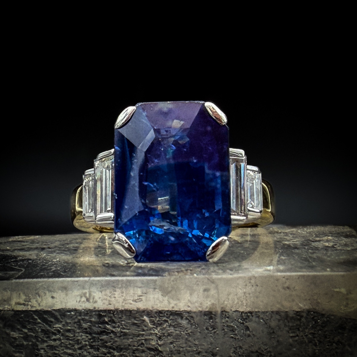 Bague vintage saphir naturel 11,00 carats – Origine Sri Lanka, diamants – -photo-3
