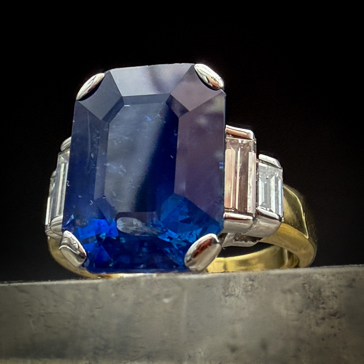 Bague vintage saphir naturel 11,00 carats – Origine Sri Lanka, diamants – -photo-8