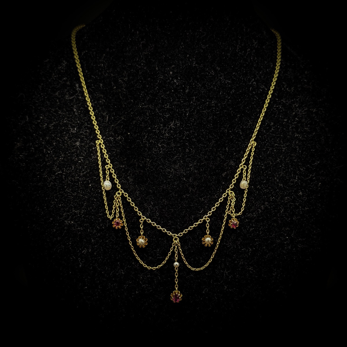 Collier à draperie Napoléon III en or 18 carats, perles fines et grenats – France, XIXᵉ siècle -photo-4