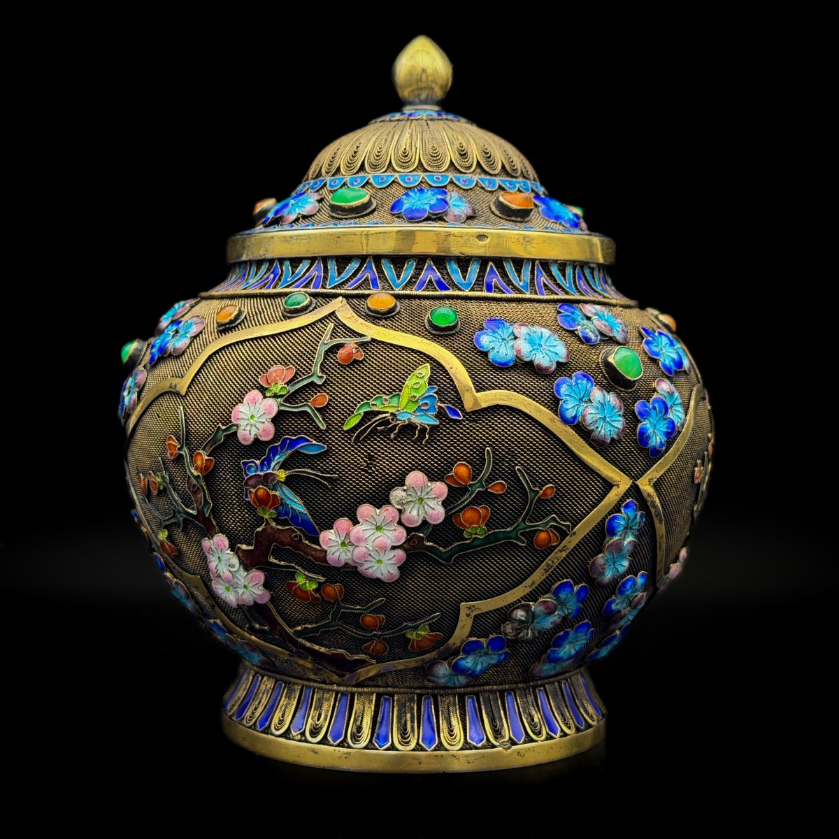 Tea Caddy chinois en argent massif vermeillé 925/1000 – Filigrane et émaux, période République 