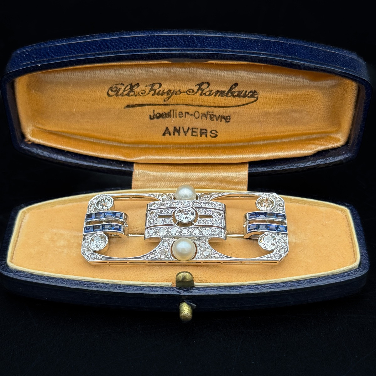 Art Deco Brooch In Platinum, Set With Old-cut Diamonds And Calibrated Sapphires,-photo-5