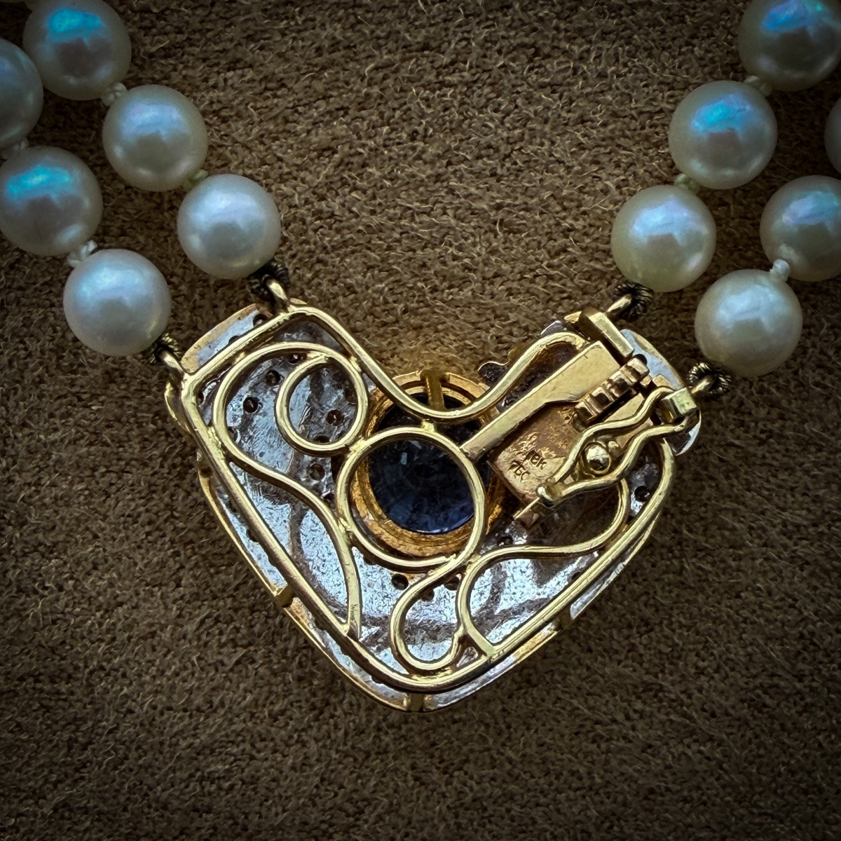 Double Strand Cultured Pearl Necklace, Gold Jewelry Clasp Set With A Sapphire.-photo-3