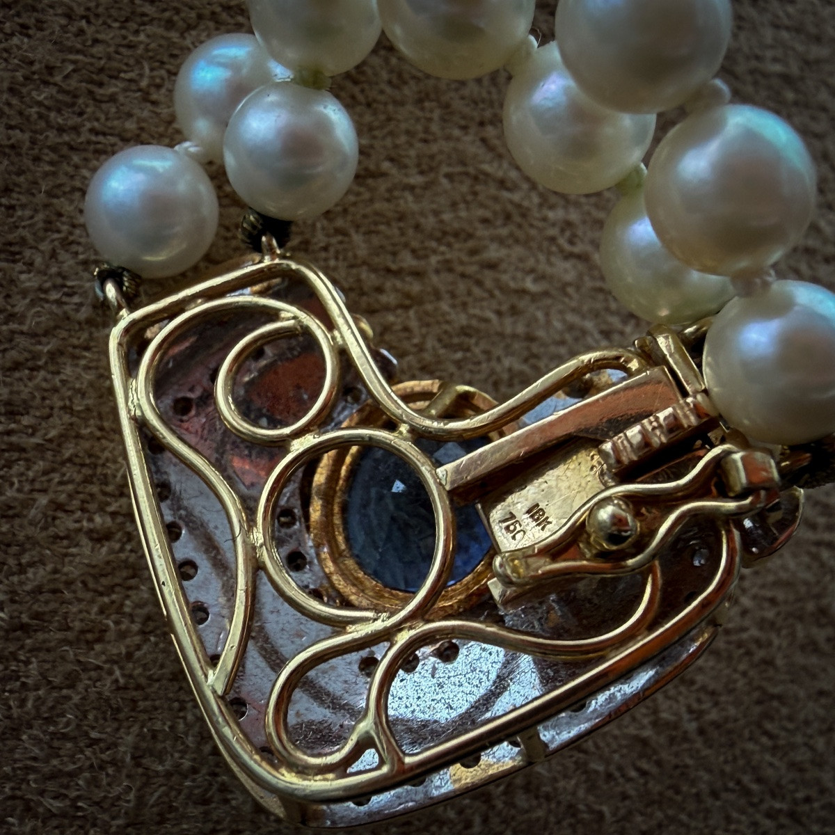 Double Strand Cultured Pearl Necklace, Gold Jewelry Clasp Set With A Sapphire.-photo-7