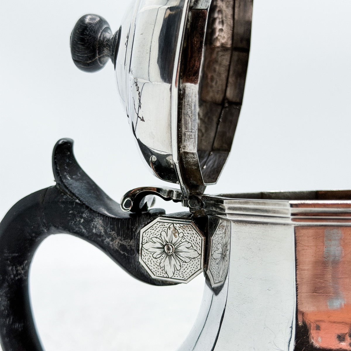 Lille 1754-1755 - Charles-joseph Ghisbrecht Le Jeune, Silver Teapot-photo-2