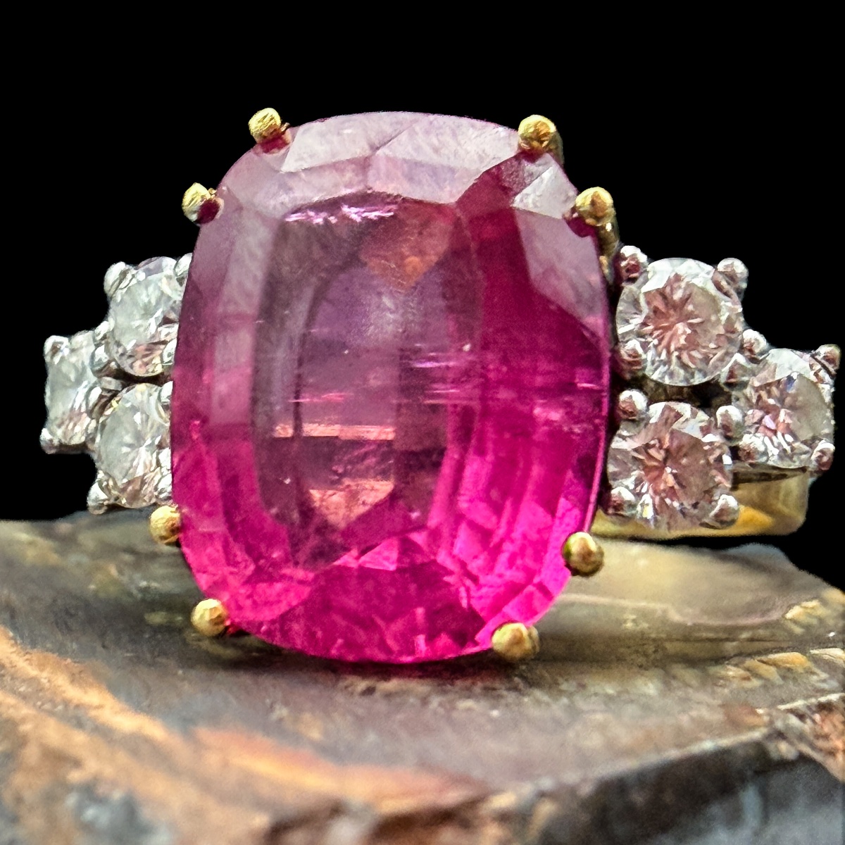 Vintage 18-karat Gold Ring With A 7.95-karat Pink Tourmaline And Diamonds – 1980s-photo-3