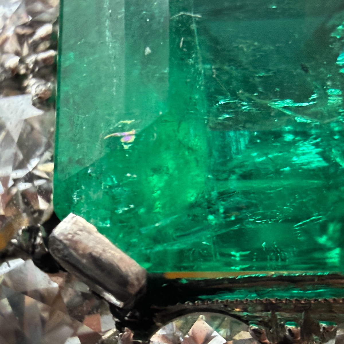 18-karat Gold And Platinum Ring, 5.58-carat Natural Emerald, Believed To Be From Colombia, -photo-1