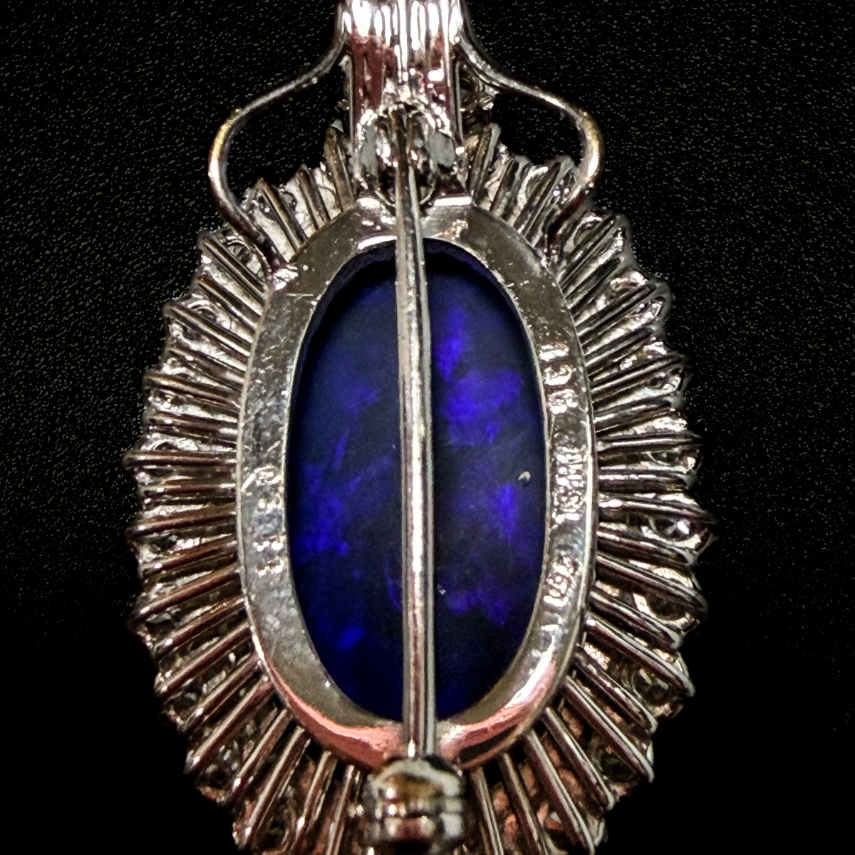 Broche-pendentif en or blanc 18 carats, opale noire de 11,50 carats et diamants  -photo-2