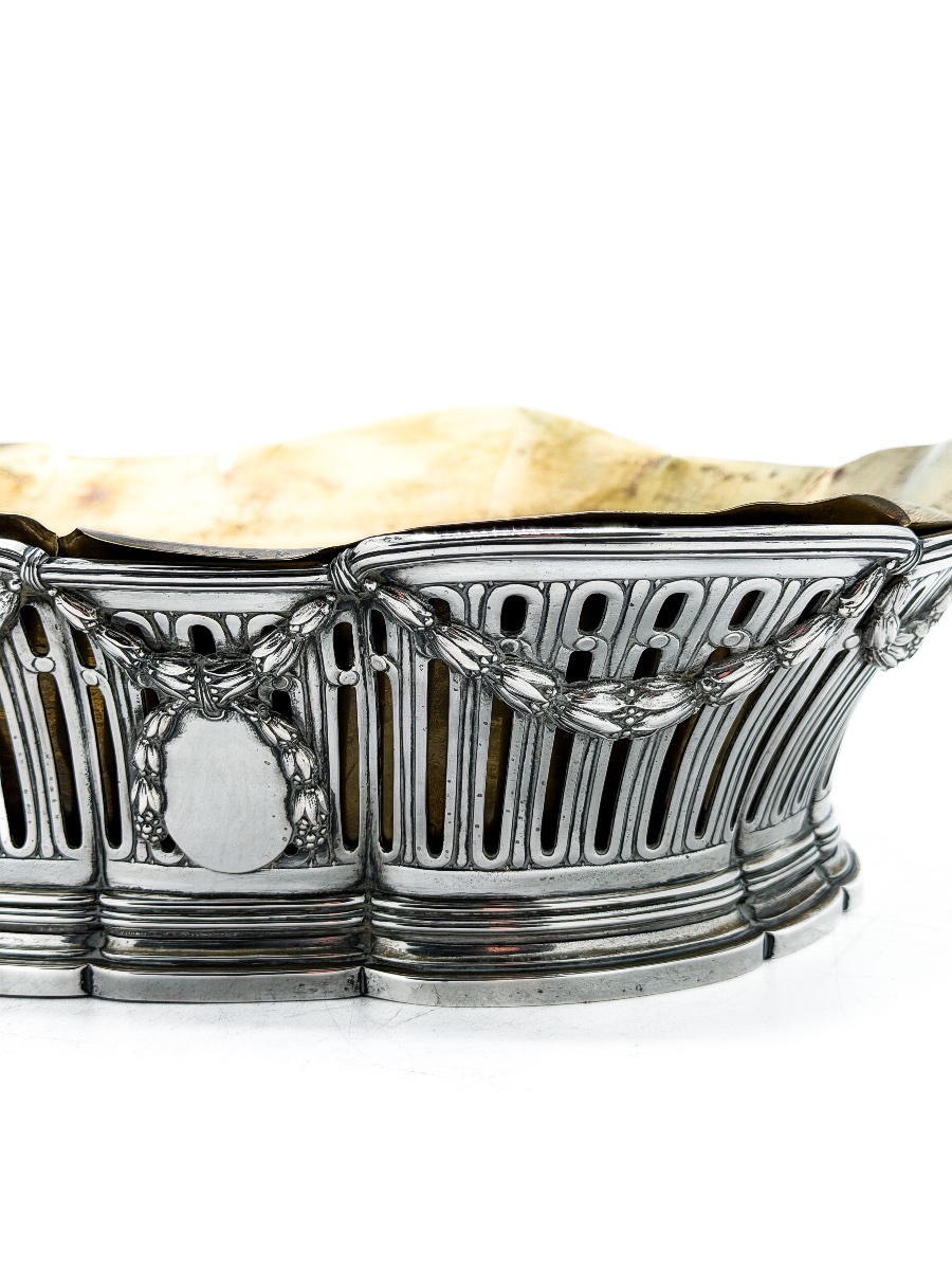 Wolfers, Late 19th Century – Large Tabletop Planter Made Of 800-th Solid Silver, -photo-3