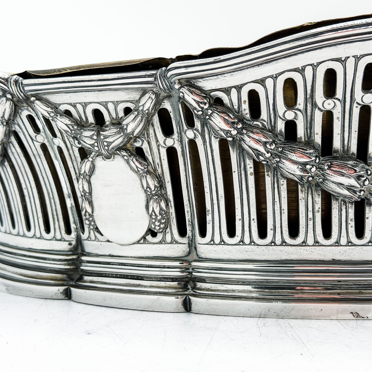 Wolfers, Late 19th Century – Large Tabletop Planter Made Of 800-th Solid Silver, -photo-5