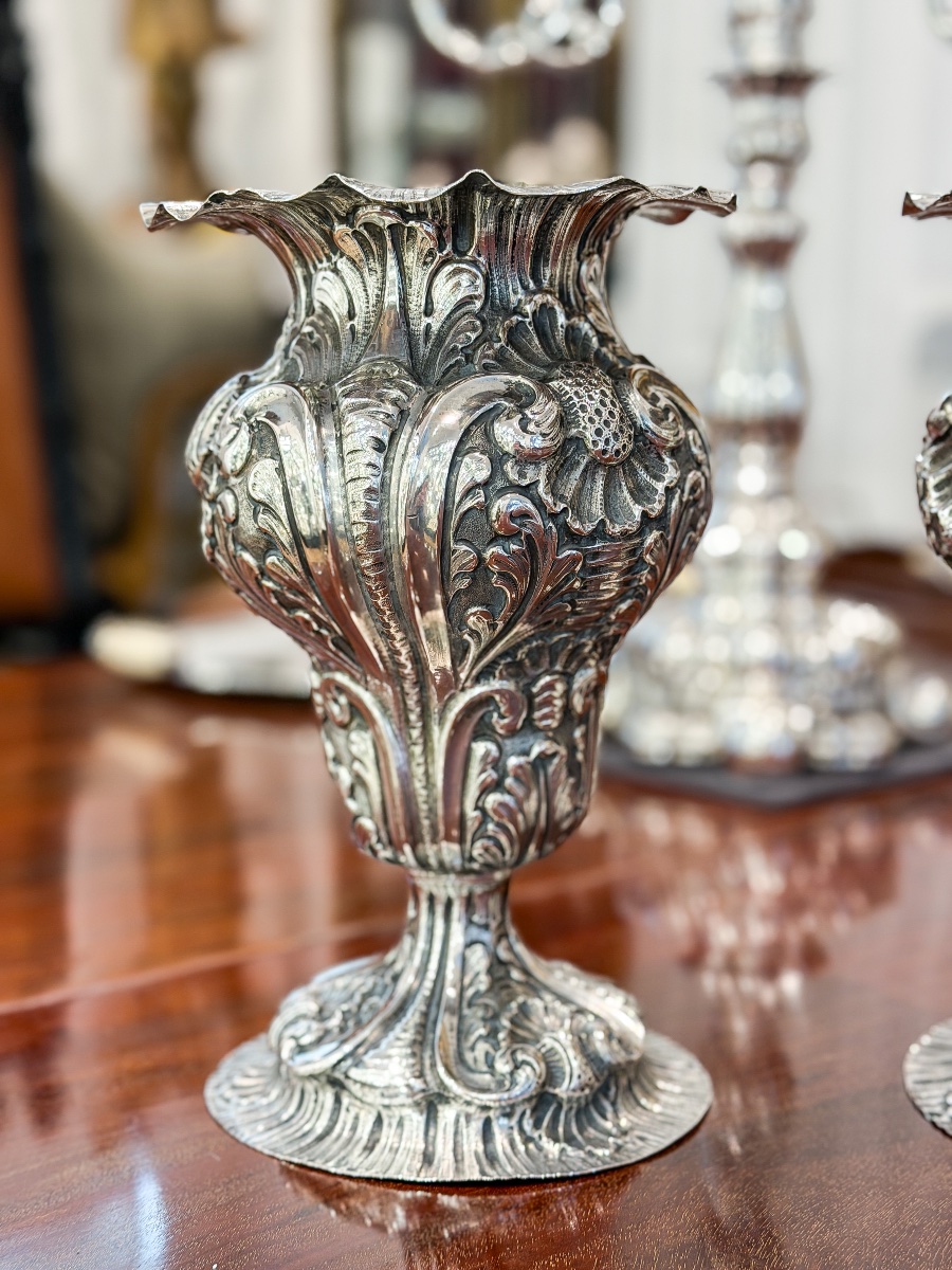 An Important Pair Of 800-th Solid Silver Vases, Attributed To An Italian Craftsman, -photo-4
