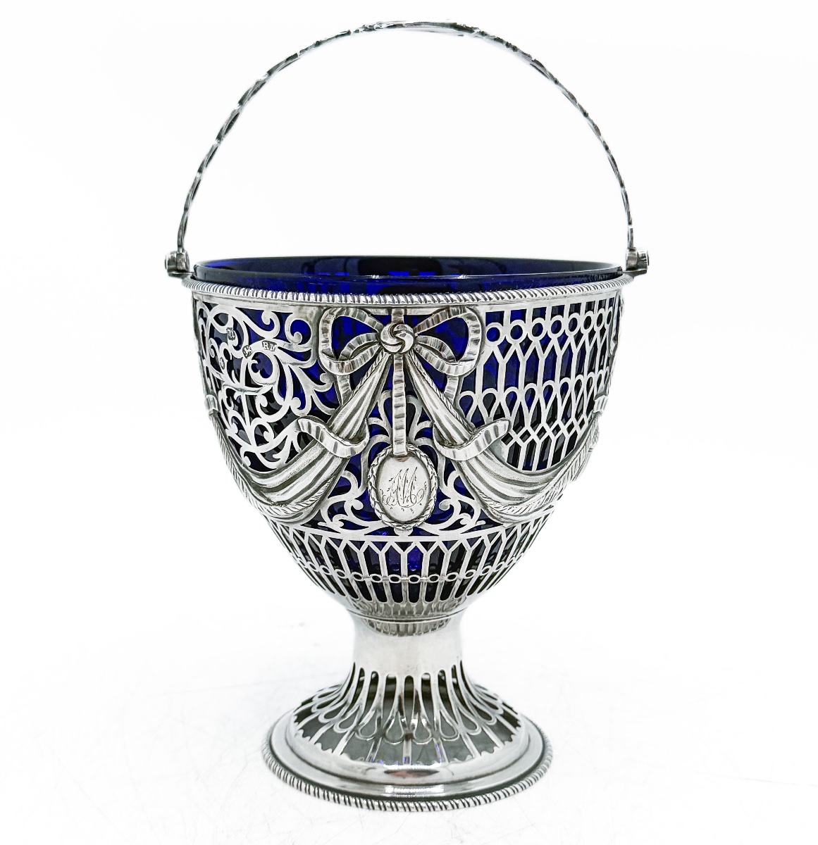 Robert Makepeace – Panier en argent et verre bleu soufflé – Londres, 1775  -photo-1