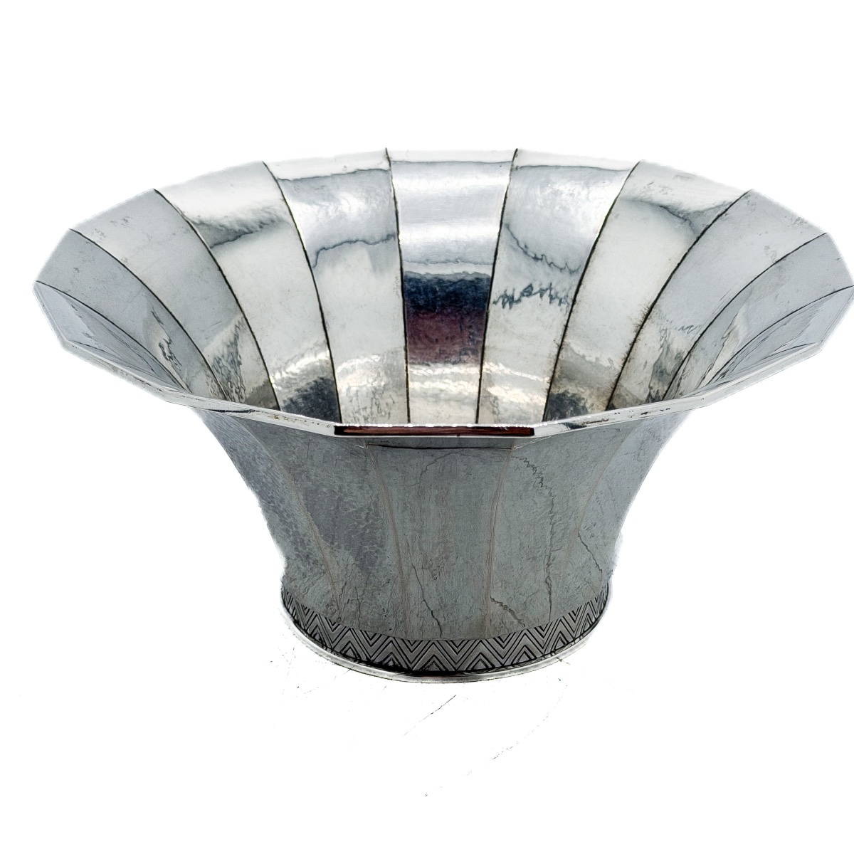 Carl M. Cohr – Coupe centre de table Art Déco à pans coupés en argent massif 826 millièmes –
