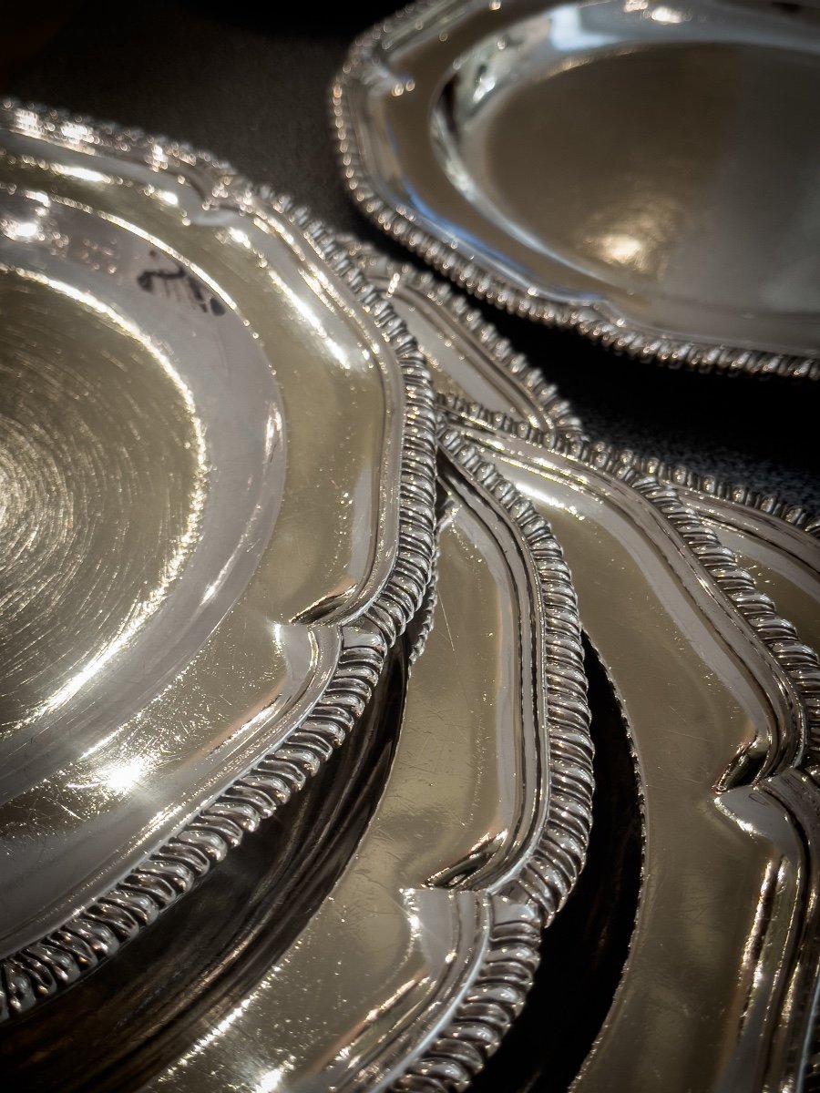 Suite Of Twelve Plates In Sterling Silver-photo-2