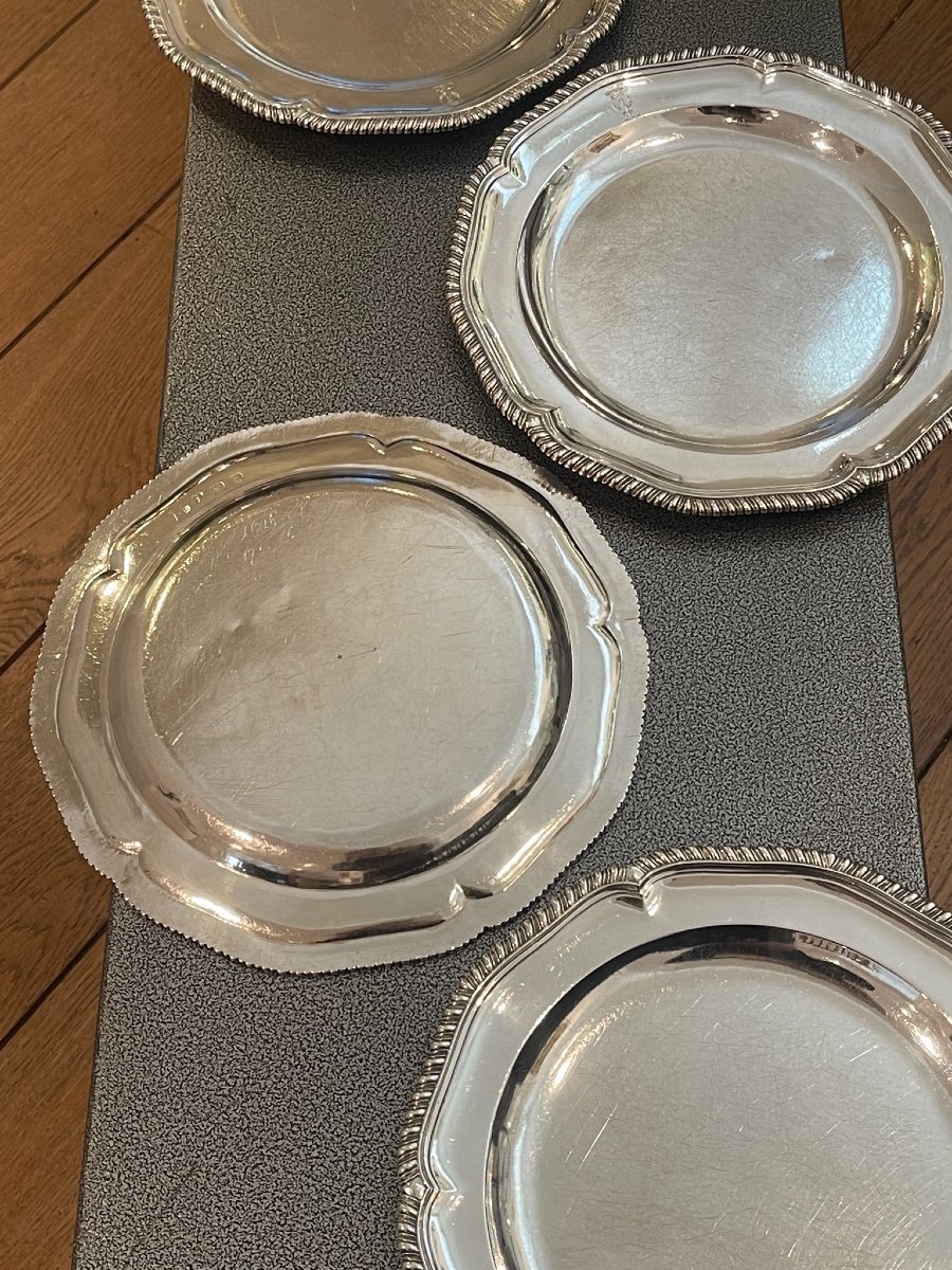 Suite Of Twelve Plates In Sterling Silver-photo-5