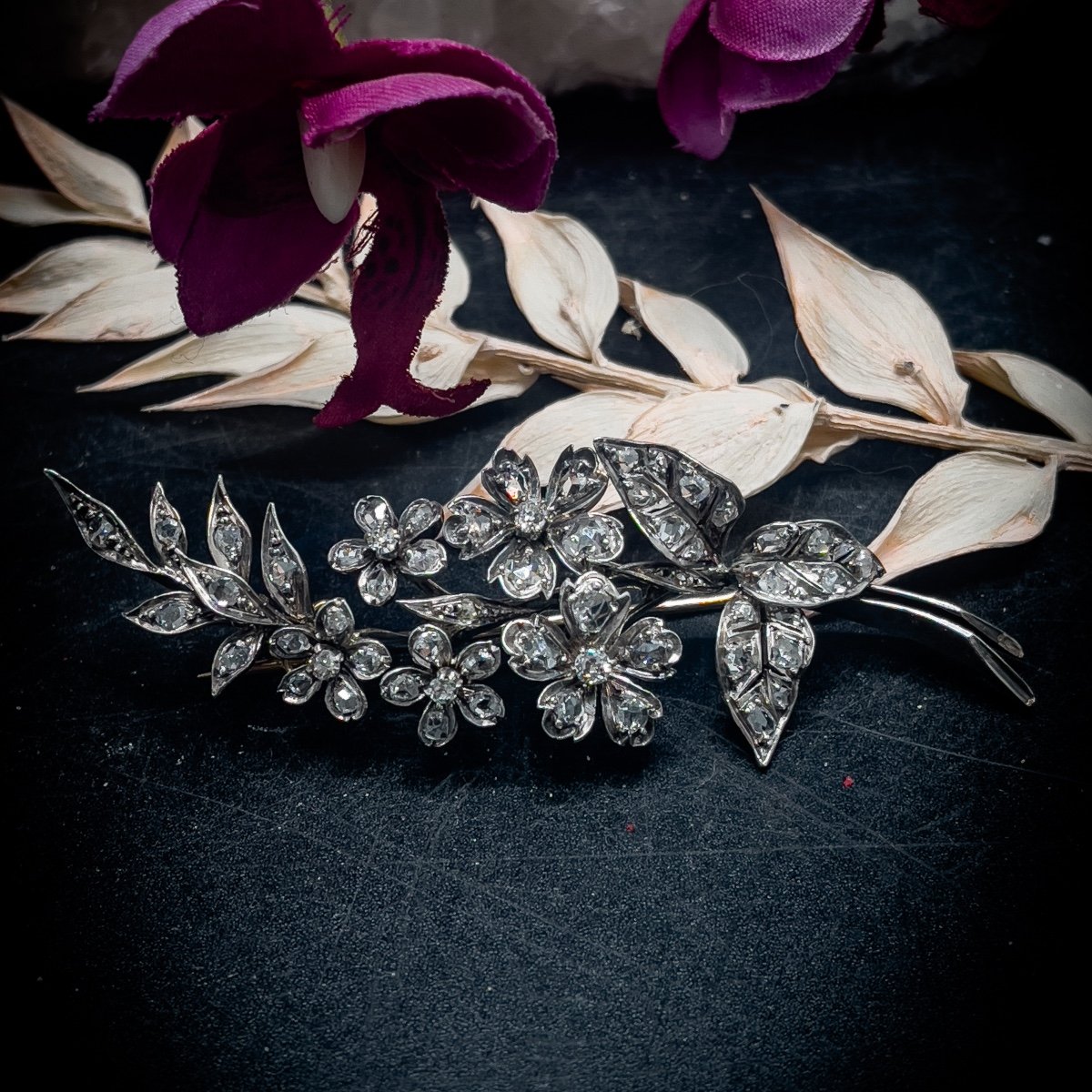 Broche “Belle Époque” or, argent sertie de diamants taille rose