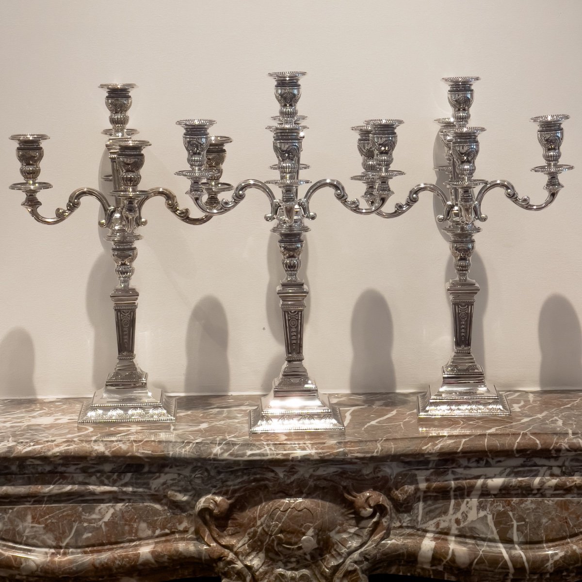 Série De Trois Candélabres De Style Louis XVI 