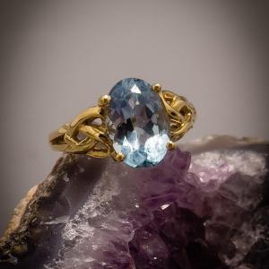 Vintage Ring In 18k Yellow Gold, Set With An Aquamarine
