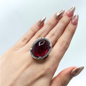 18 K Gold Ring Set With An Exceptional Rubellite Tourmaline