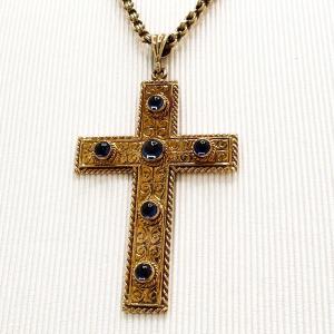 18k Gold Cross Set With Sapphire Cabochons