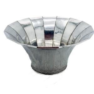 Carl M. Cohr – Art Deco Centerpiece Bowl With Beveled Sides, Made Of 826-th Solid Silver –
