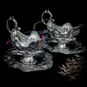 Pair Of Rocaille Sauceboat In 800/1000 Sterling Silver
