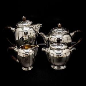 Art Deco Tea And Coffee Service In Sterling Silver