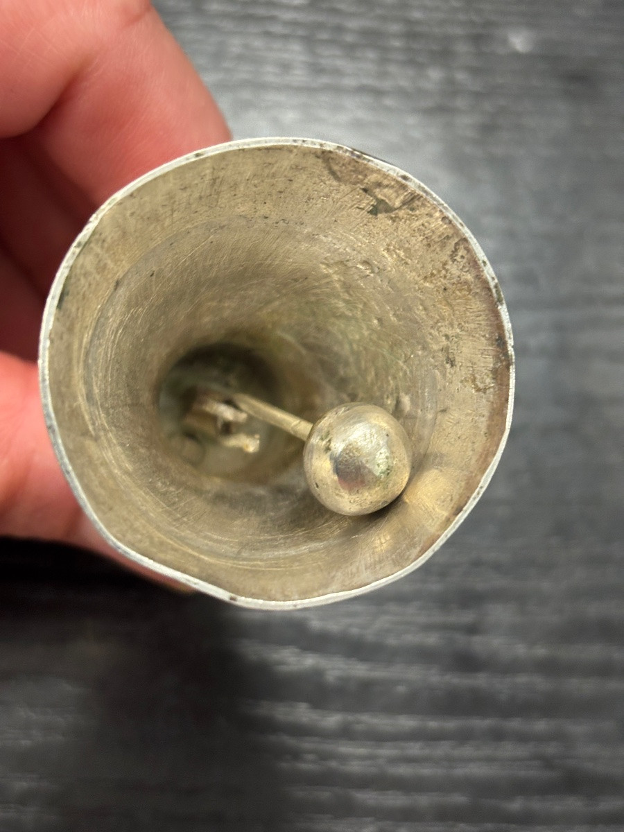 Small, Finely Engraved Solid Silver Service Bell -photo-3