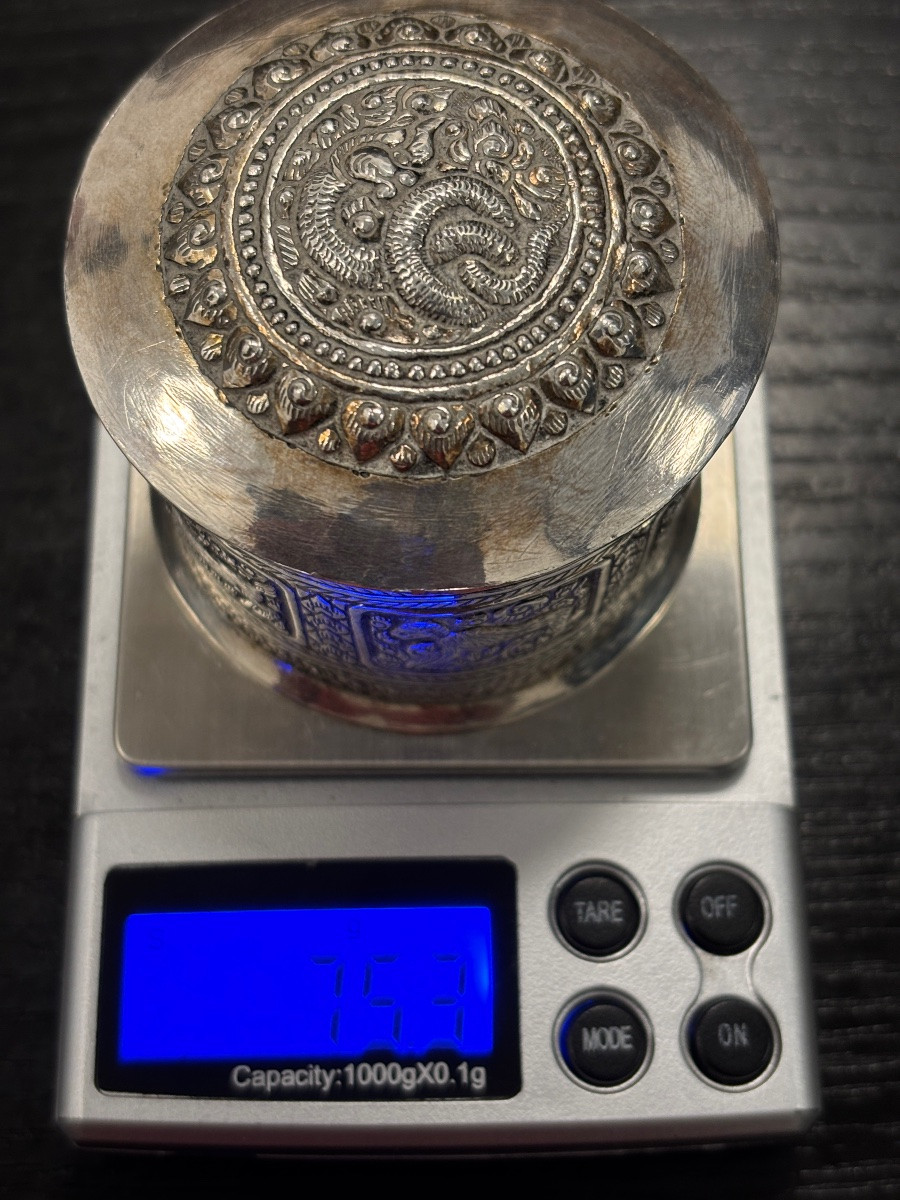 Boîte ronde en argent massif finement gravée - extrême orient-photo-8