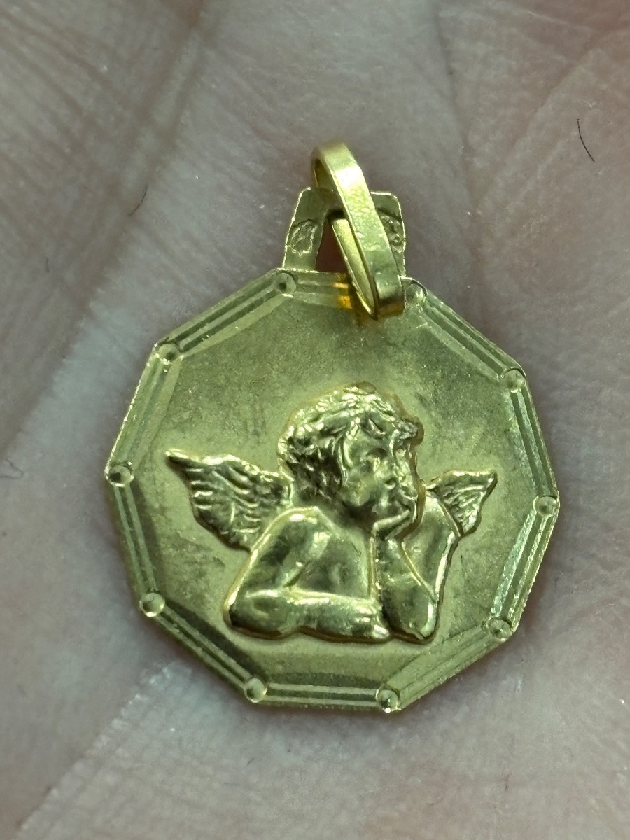 18-carat Gold “cherub” Pendant, Very Good Condition -photo-3
