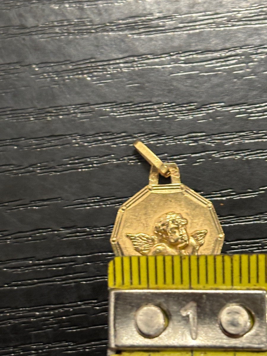 18-carat Gold “cherub” Pendant, Very Good Condition -photo-2