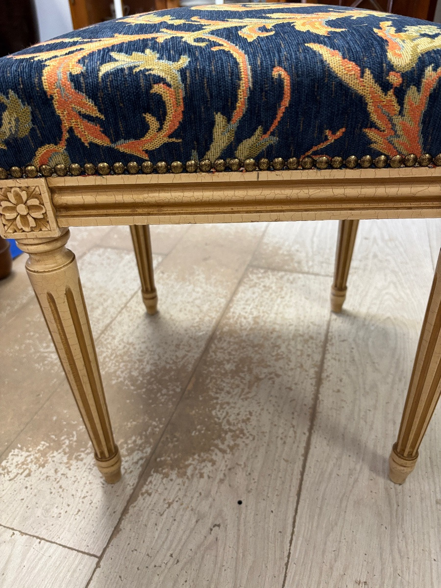 Fauteuil tapissier Voltaire avec son tabouret -photo-6