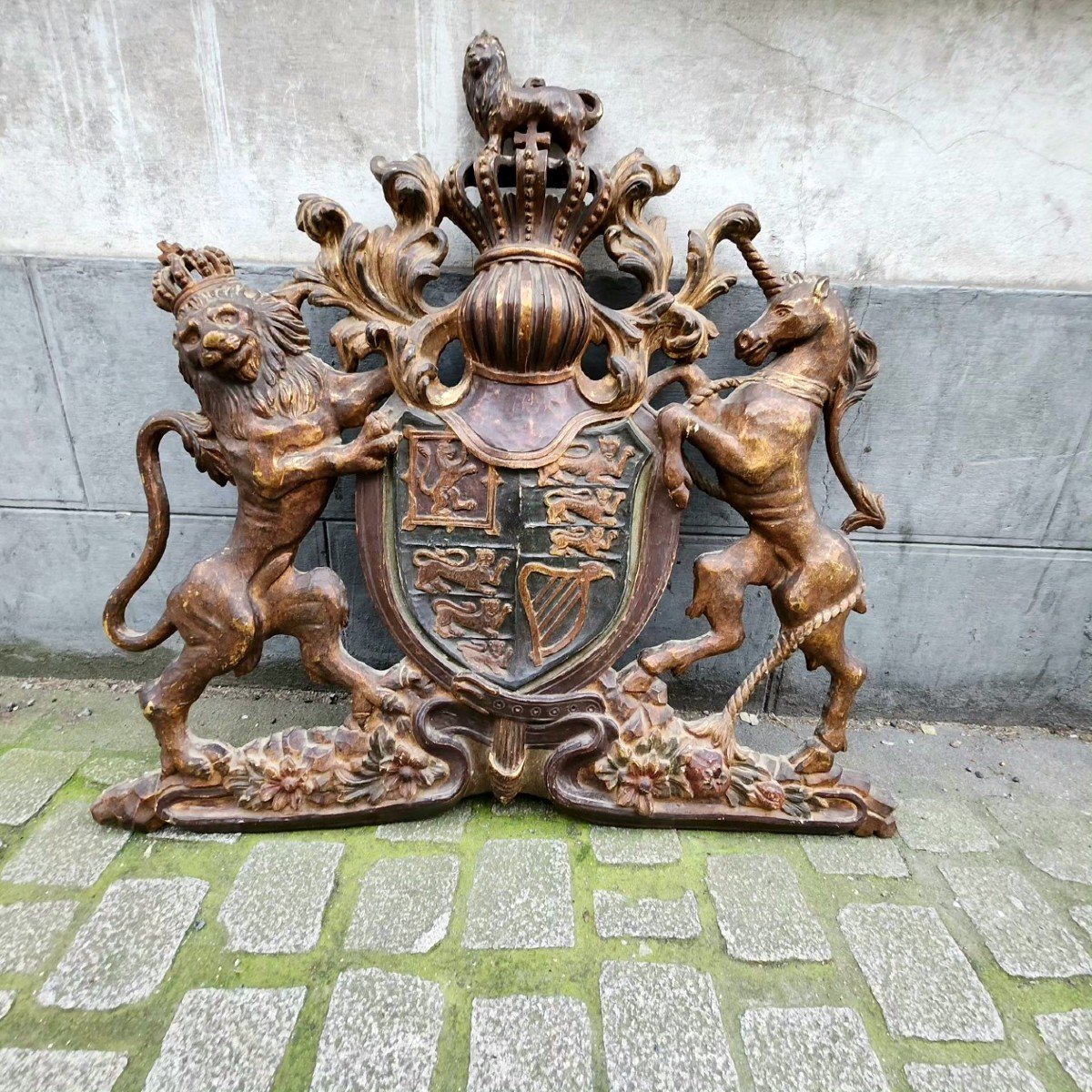 Lion And Unicorn Coat Of Arms Polychrome Wood English XIX 